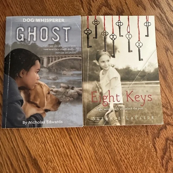 2 Scholastic Books - Picture 1 of 3